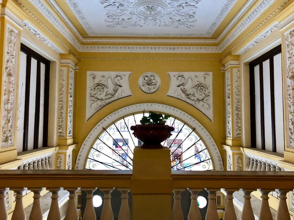 Lav Apartments Naples