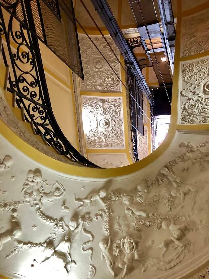 Lav Apartments Naples