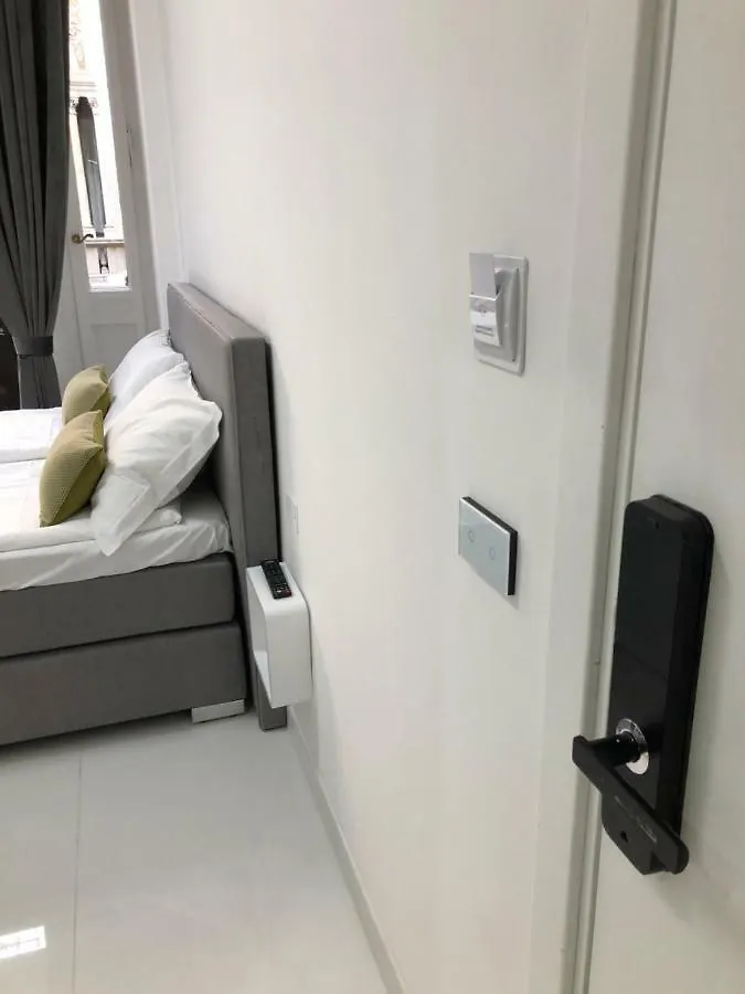 Lav Apartments Naples