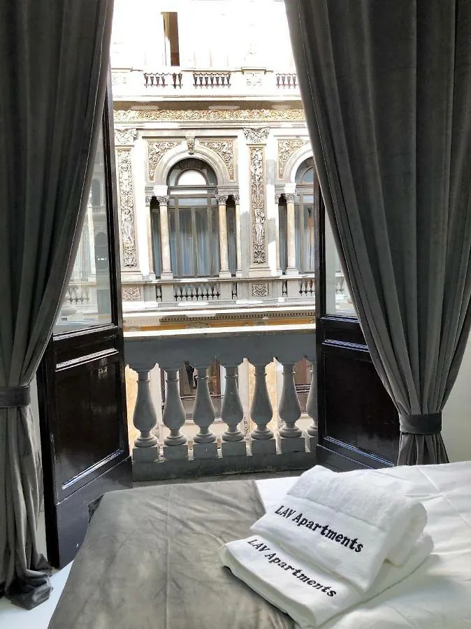 Lav Apartments Naples