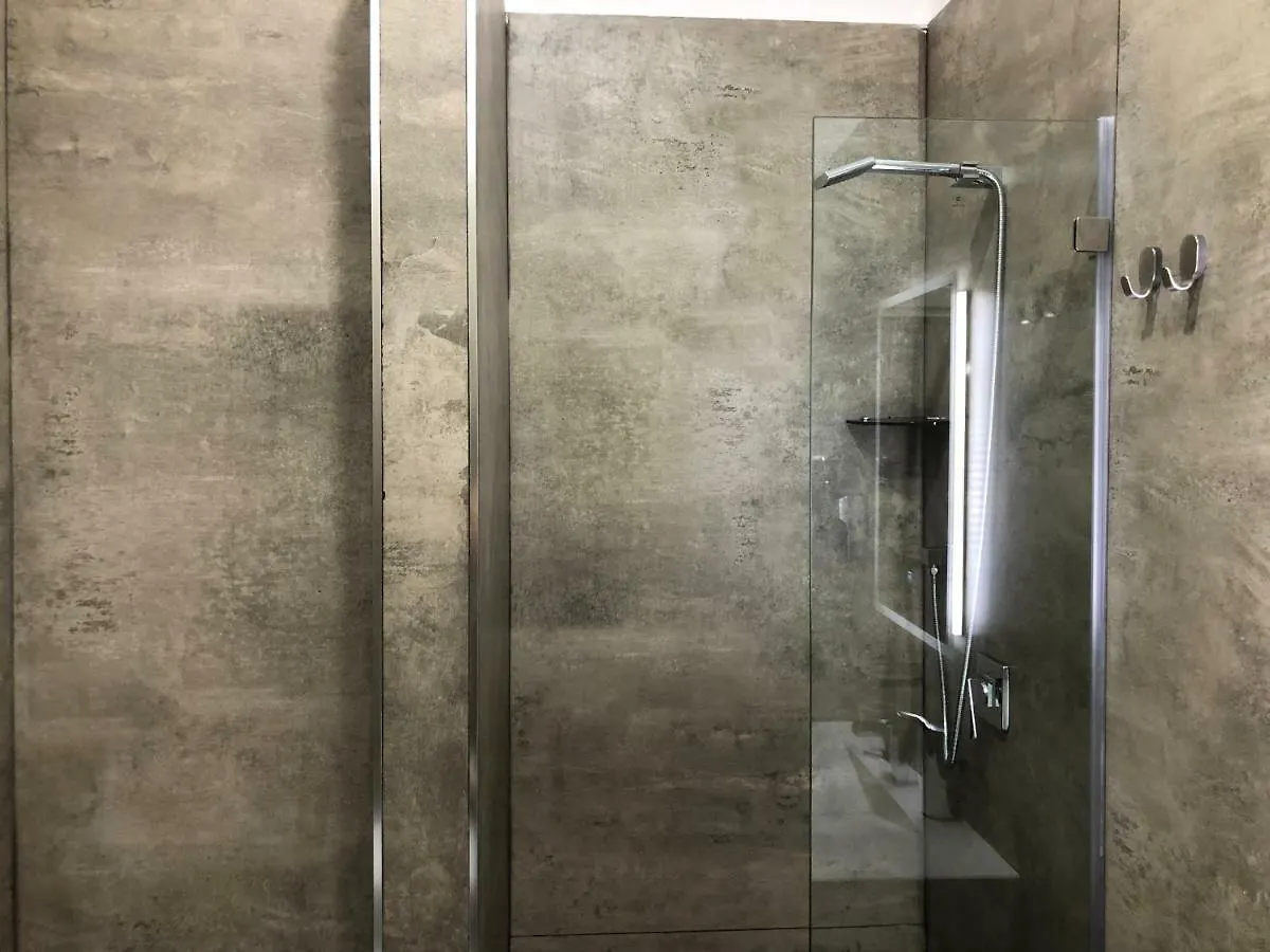 Lav Apartments Napels